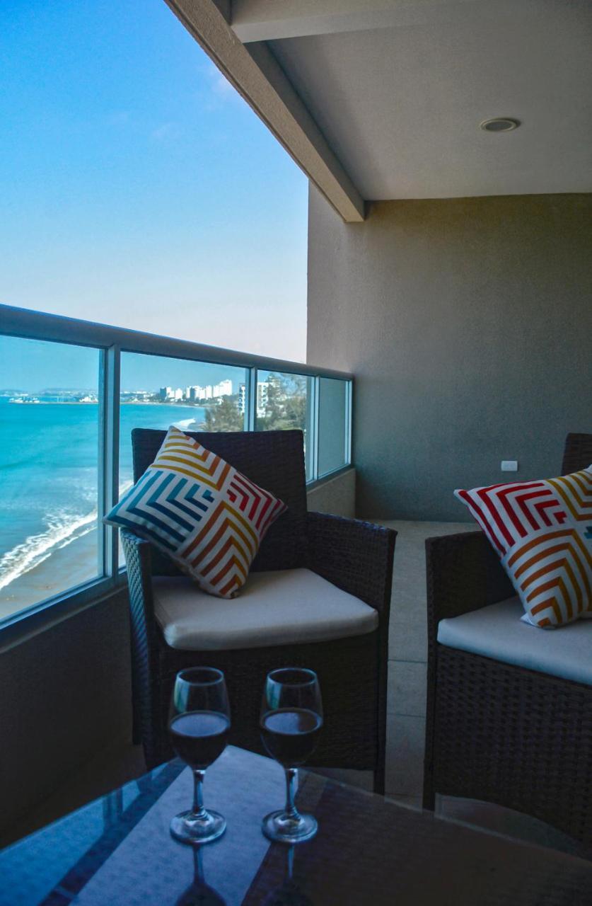 Lindo Departamento Al Pie De Playa Edificio Torre Oceanica Appartement Salinas  Buitenkant foto
