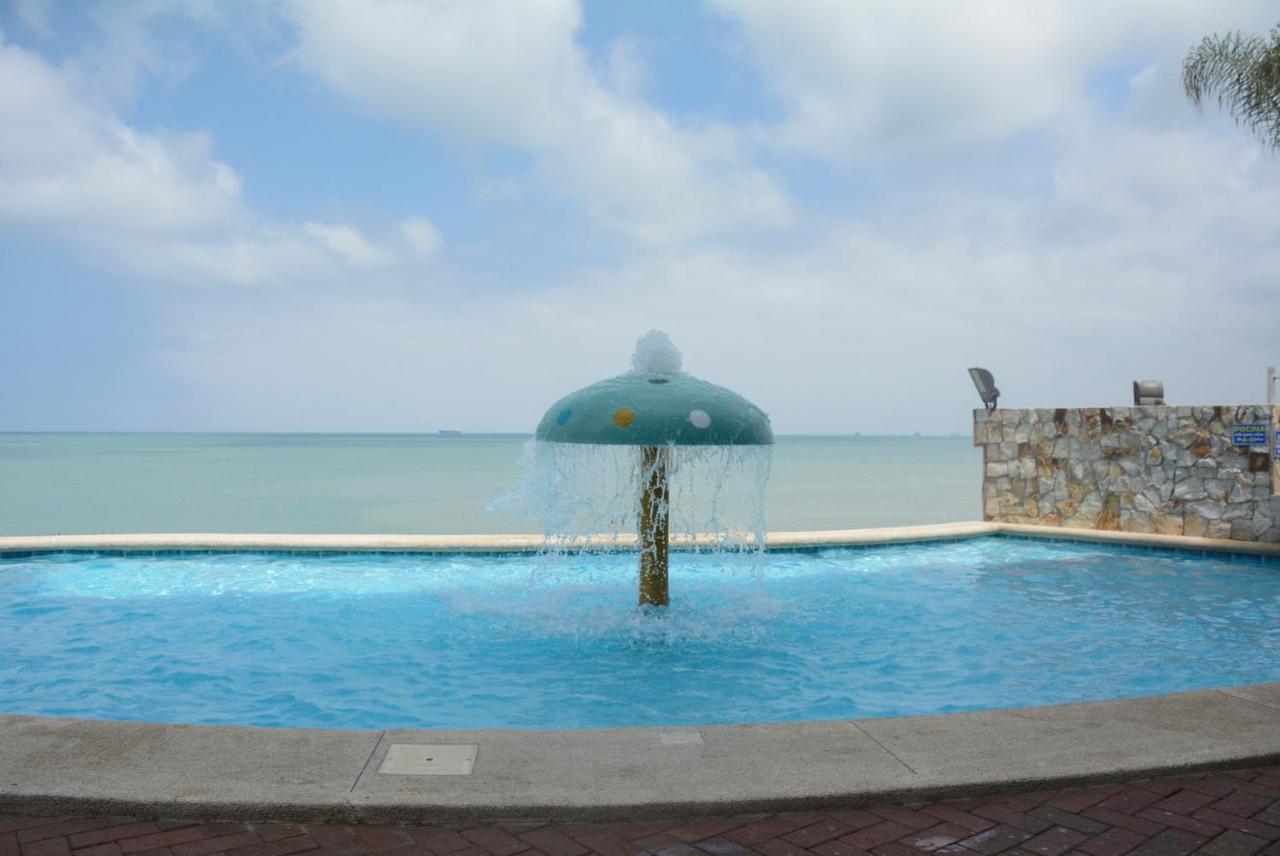 Lindo Departamento Al Pie De Playa Edificio Torre Oceanica Appartement Salinas  Buitenkant foto
