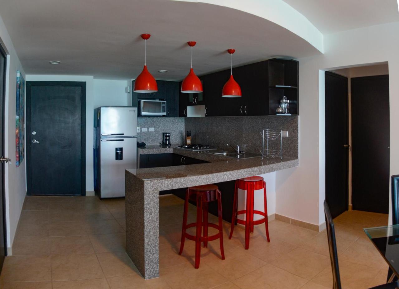 Lindo Departamento Al Pie De Playa Edificio Torre Oceanica Appartement Salinas  Buitenkant foto