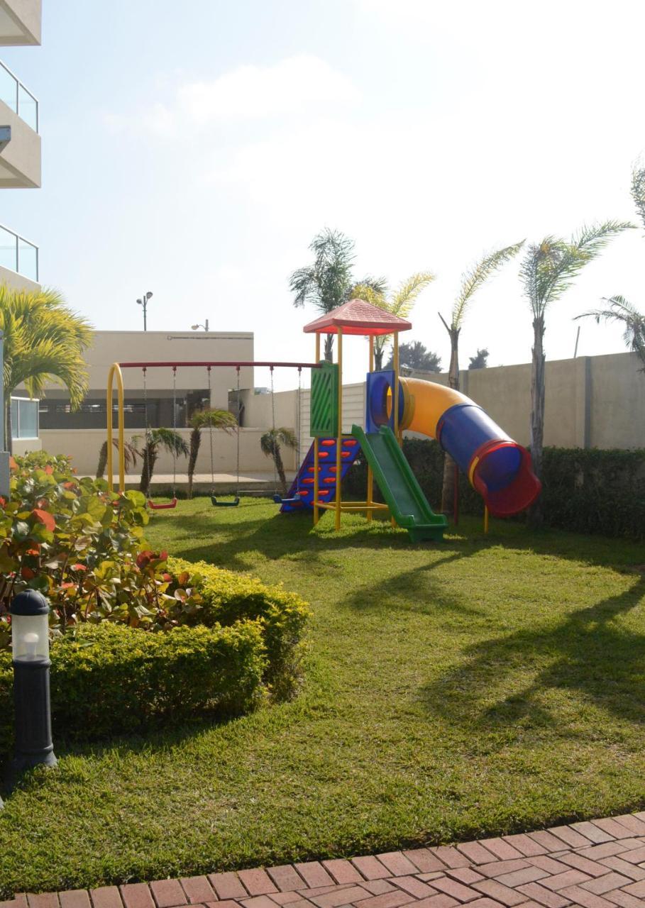 Lindo Departamento Al Pie De Playa Edificio Torre Oceanica Appartement Salinas  Buitenkant foto