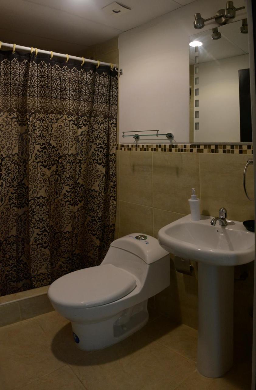 Lindo Departamento Al Pie De Playa Edificio Torre Oceanica Appartement Salinas  Buitenkant foto