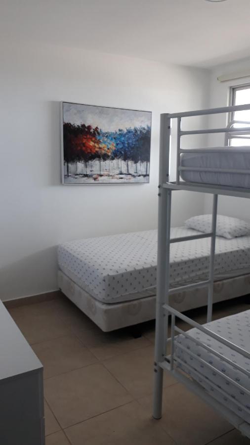 Lindo Departamento Al Pie De Playa Edificio Torre Oceanica Appartement Salinas  Buitenkant foto
